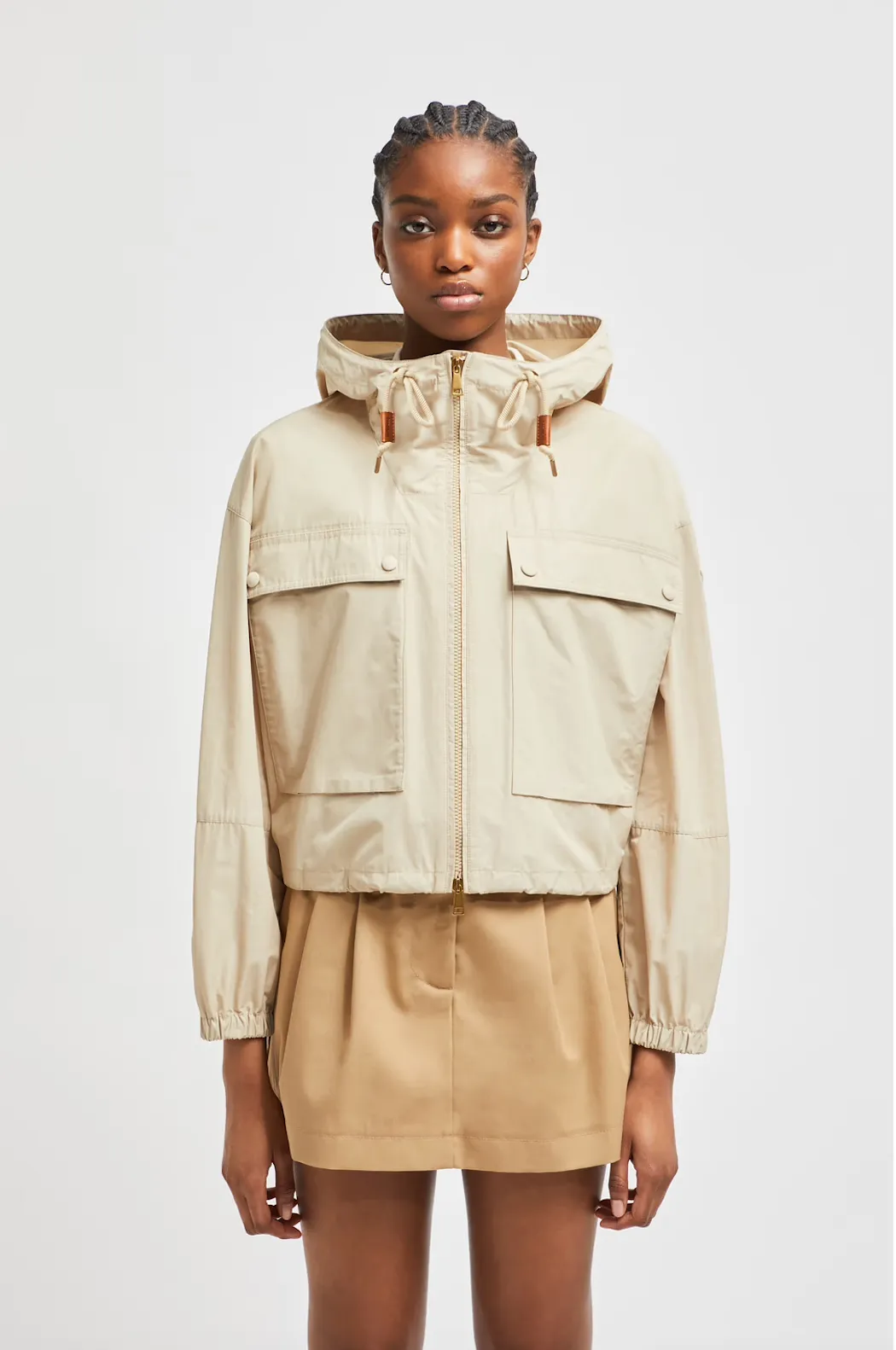 MONCLER SAUVAN SHORT HOODED PARKA BEIGE