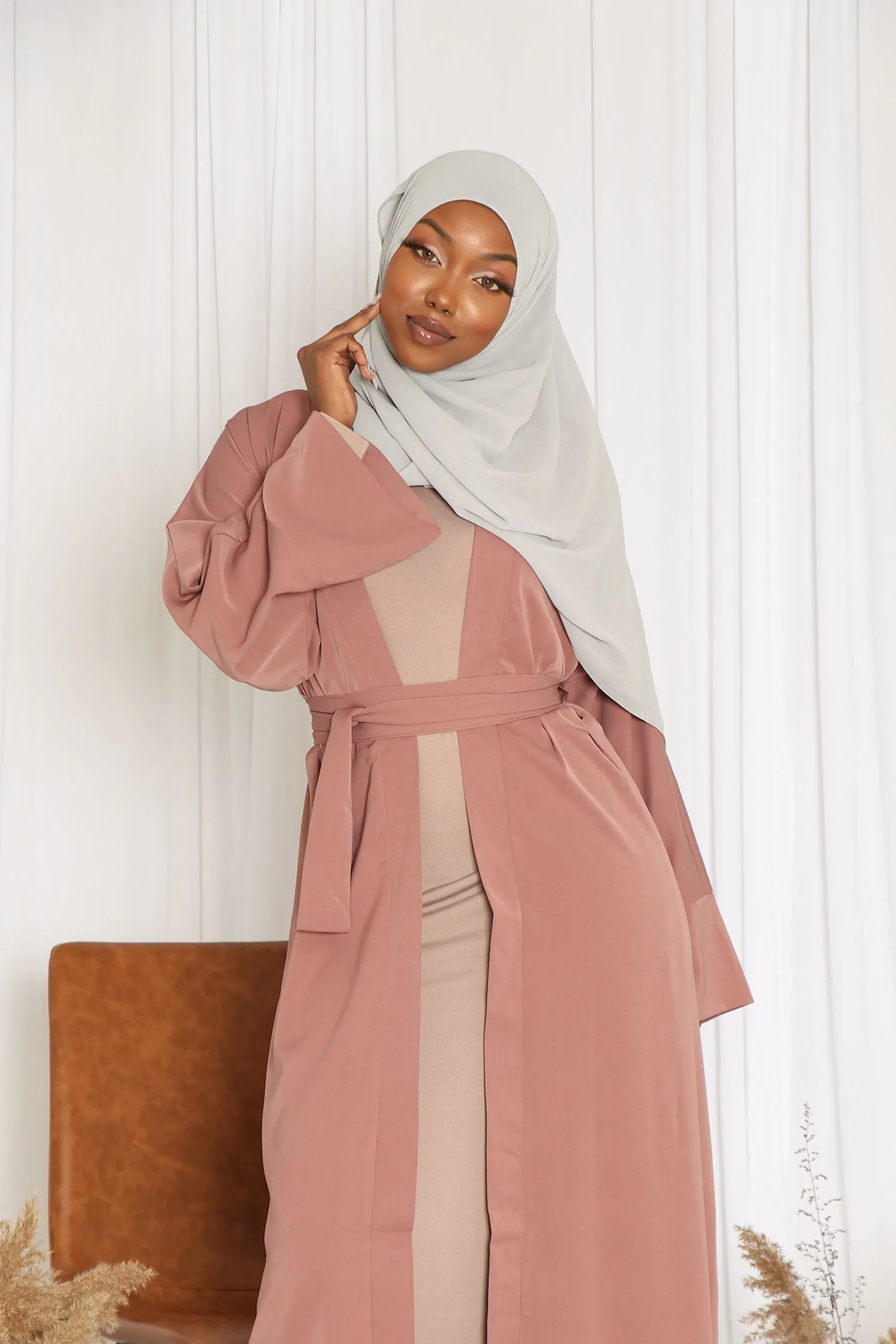 Rana Soft Open Abaya- Nude Pink